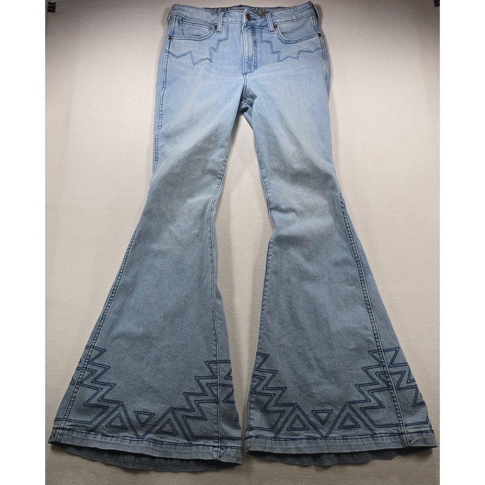 Wrangler Retro Premium Womens Bell Bottom Jeans Light Wash Embroidered 30x36